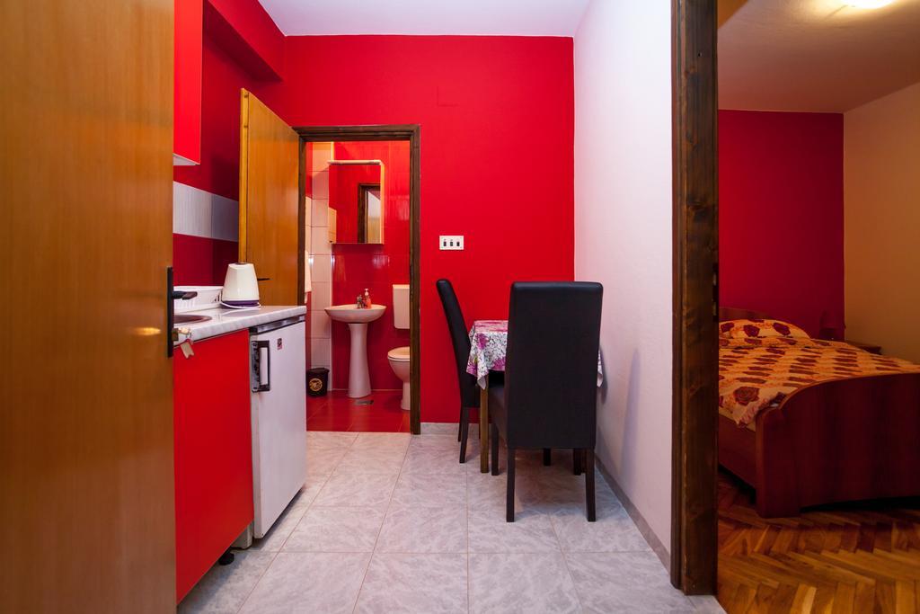 Apartments Ratkovic 티바트 객실 사진