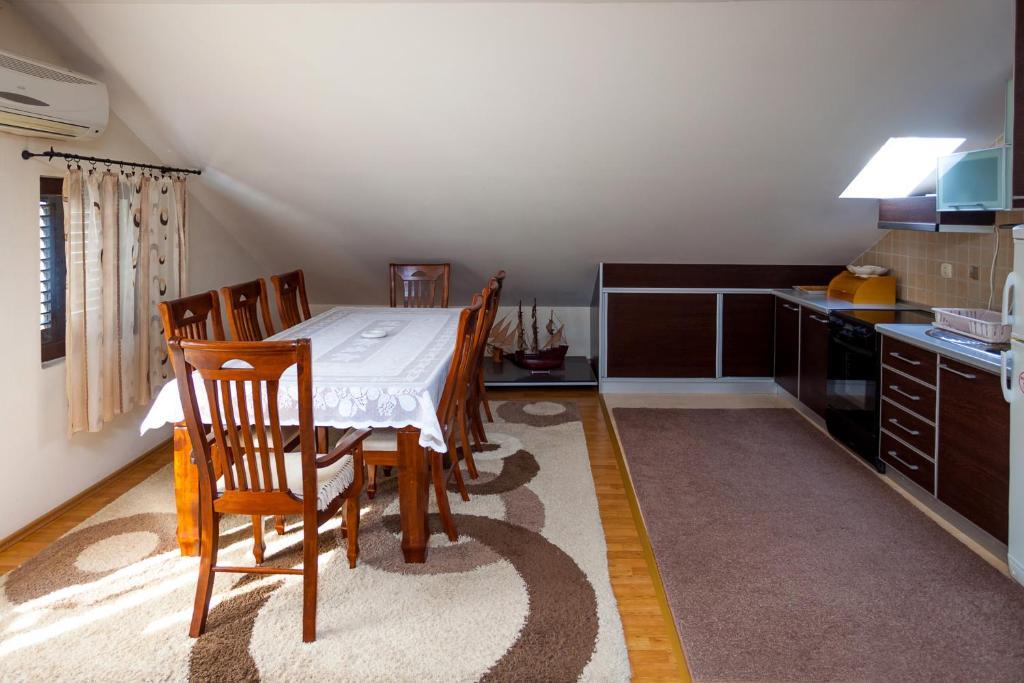 Apartments Ratkovic 티바트 외부 사진